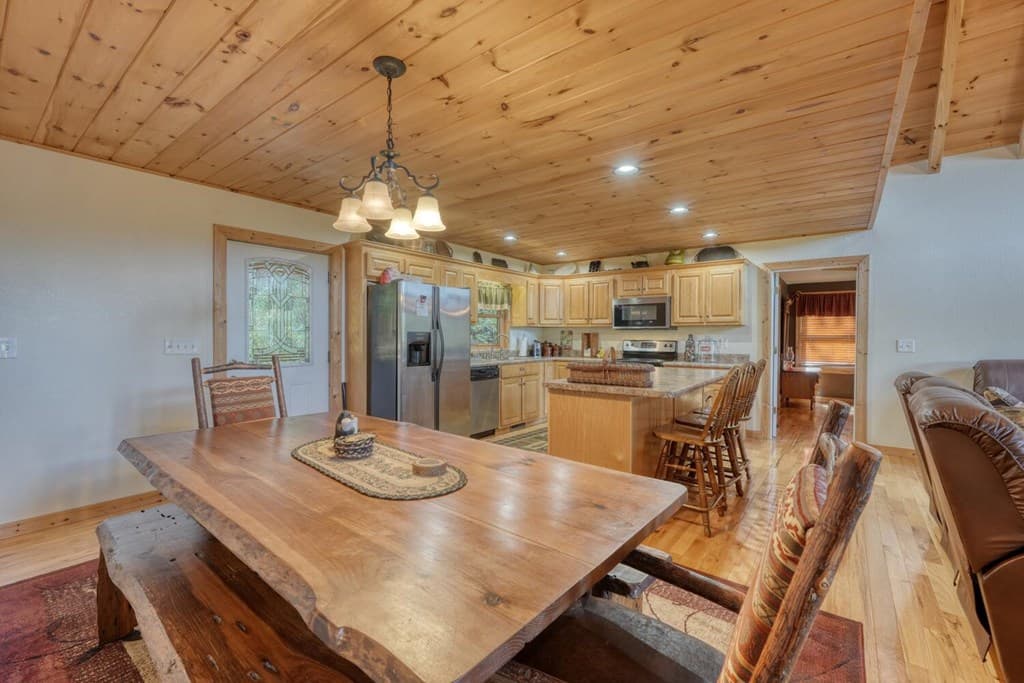 5702 Valley View Drive, Hiawassee GA 30546 - Photo