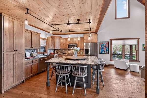 320 Amber Ridge, Blue Ridge GA 30513 - Photo