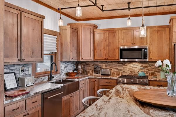 320 Amber Ridge, Blue Ridge GA 30513 - Photo