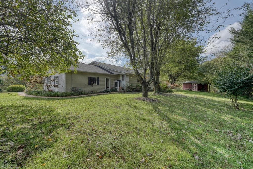 2726 Deer Run Drive, Hiawassee GA 30546 - Photo