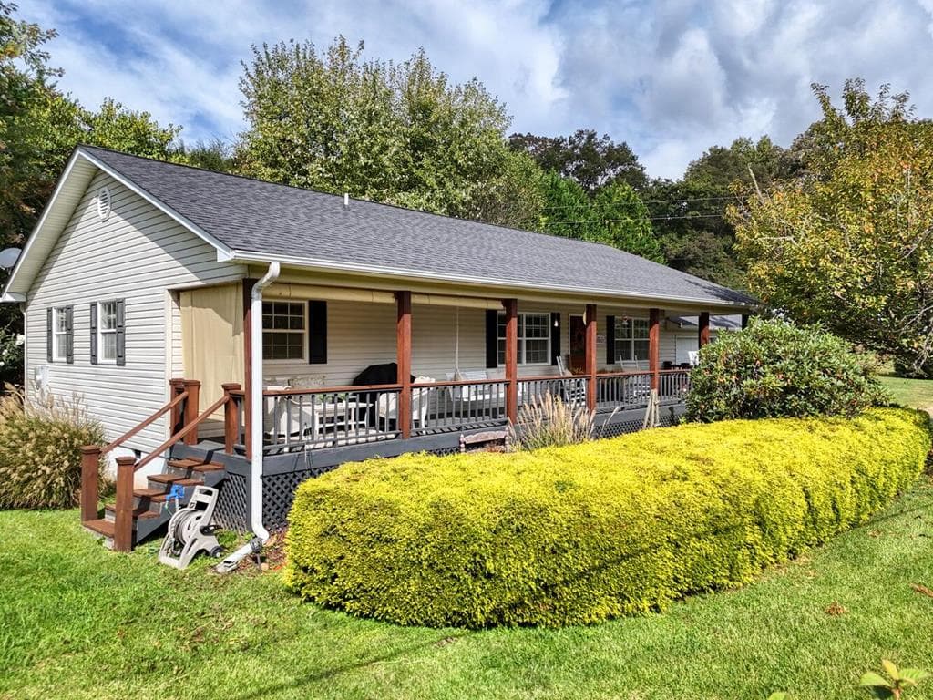 2726 Deer Run Drive, Hiawassee GA 30546 - Primary photo