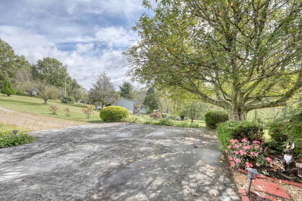 2726 Deer Run Drive, Hiawassee GA 30546 - Photo