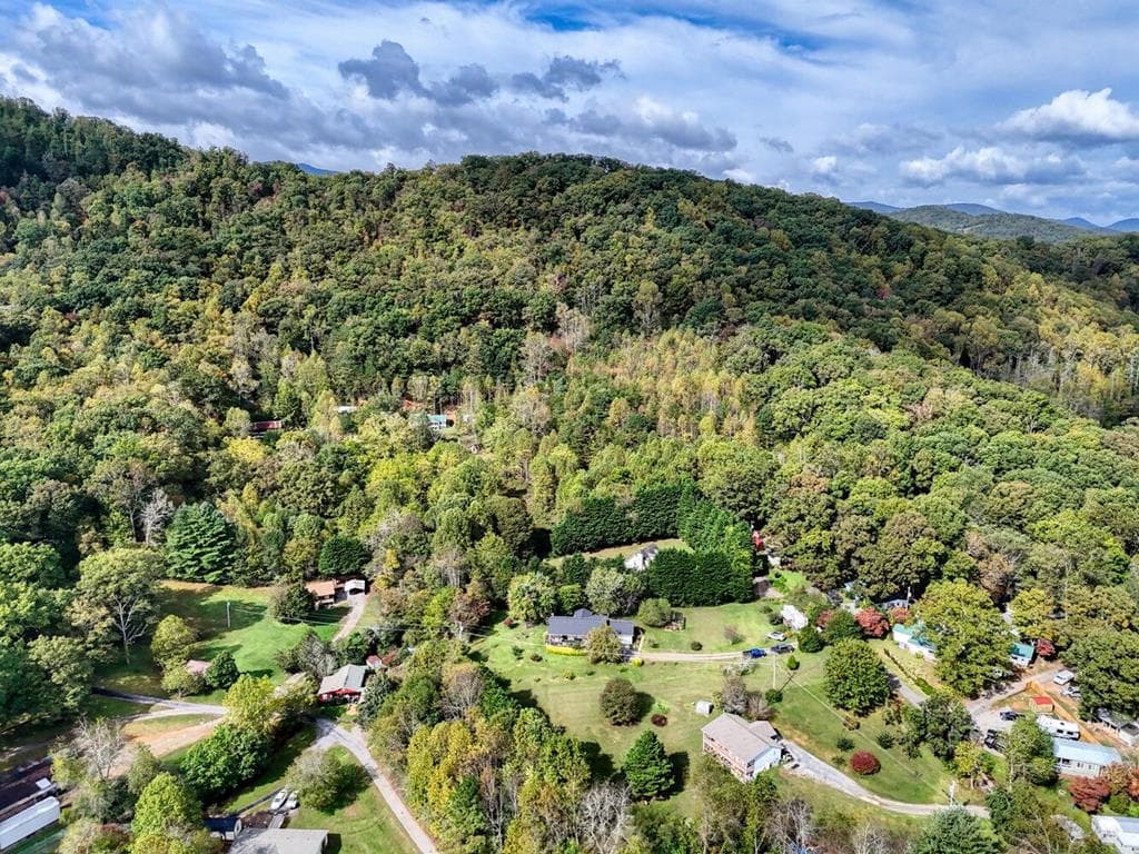 2726 Deer Run Drive, Hiawassee GA 30546 - Photo