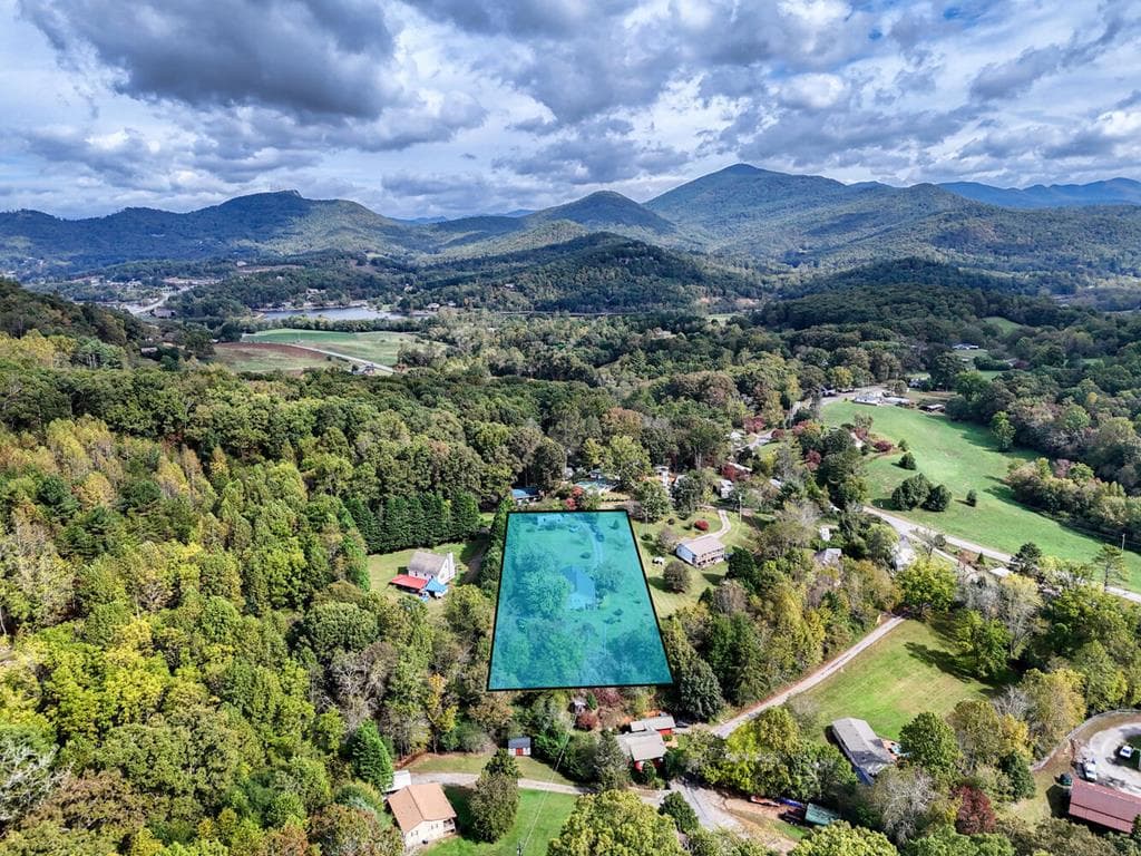 2726 Deer Run Drive, Hiawassee GA 30546 - Photo