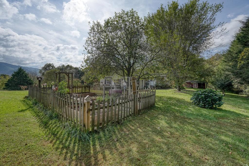 2726 Deer Run Drive, Hiawassee GA 30546 - Photo
