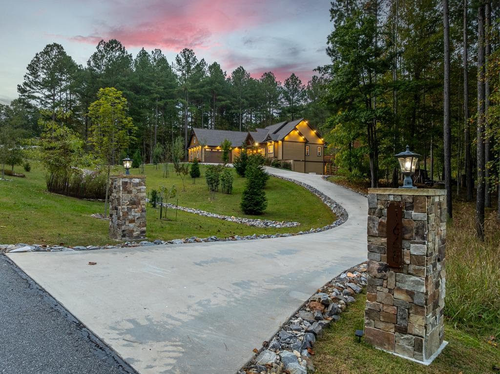 1668 Deyton Drive, Blairsville GA 30512 - Photo