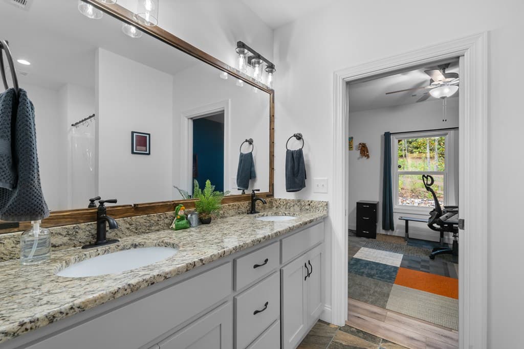 1668 Deyton Drive, Blairsville GA 30512 - Photo