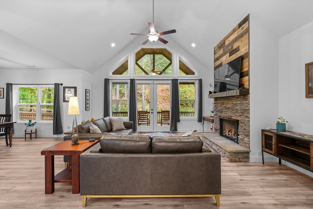 1668 Deyton Drive, Blairsville GA 30512 - Photo
