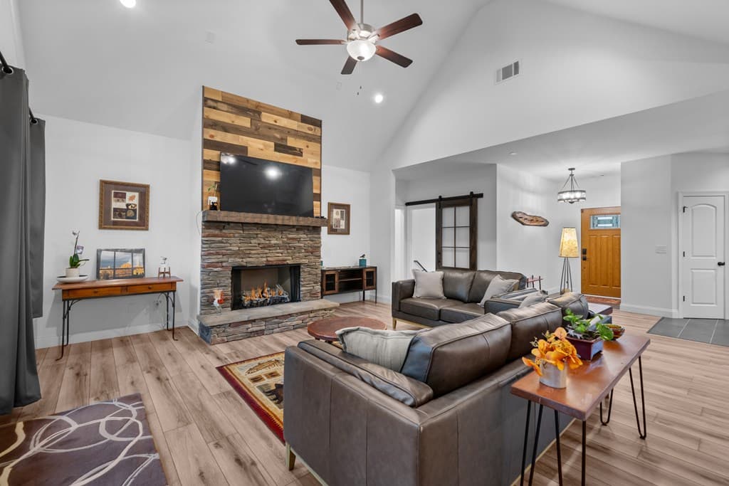 1668 Deyton Drive, Blairsville GA 30512 - Photo