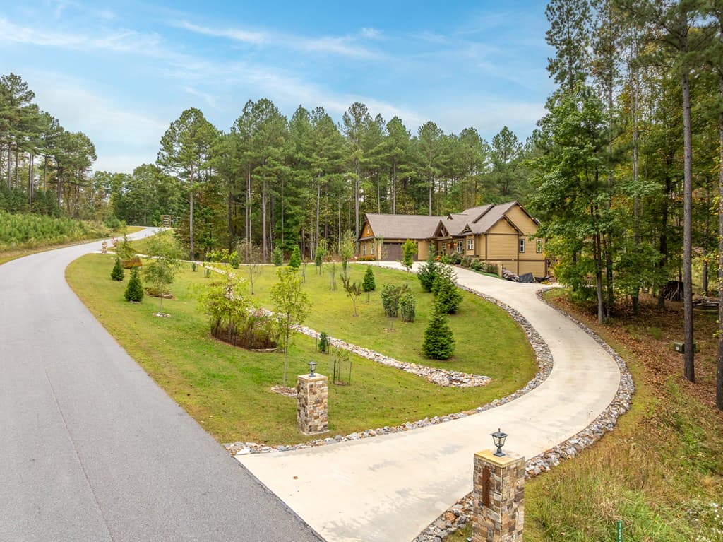 1668 Deyton Drive, Blairsville GA 30512 - Photo