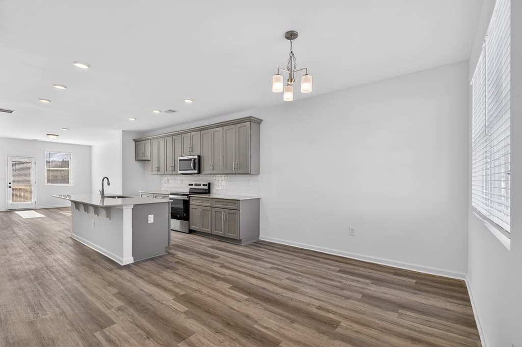 Unit 7 Grove Loop, Blue Ridge GA 30513 - Photo