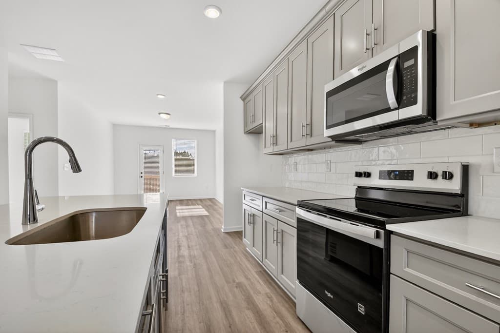 Unit 7 Grove Loop, Blue Ridge GA 30513 - Photo