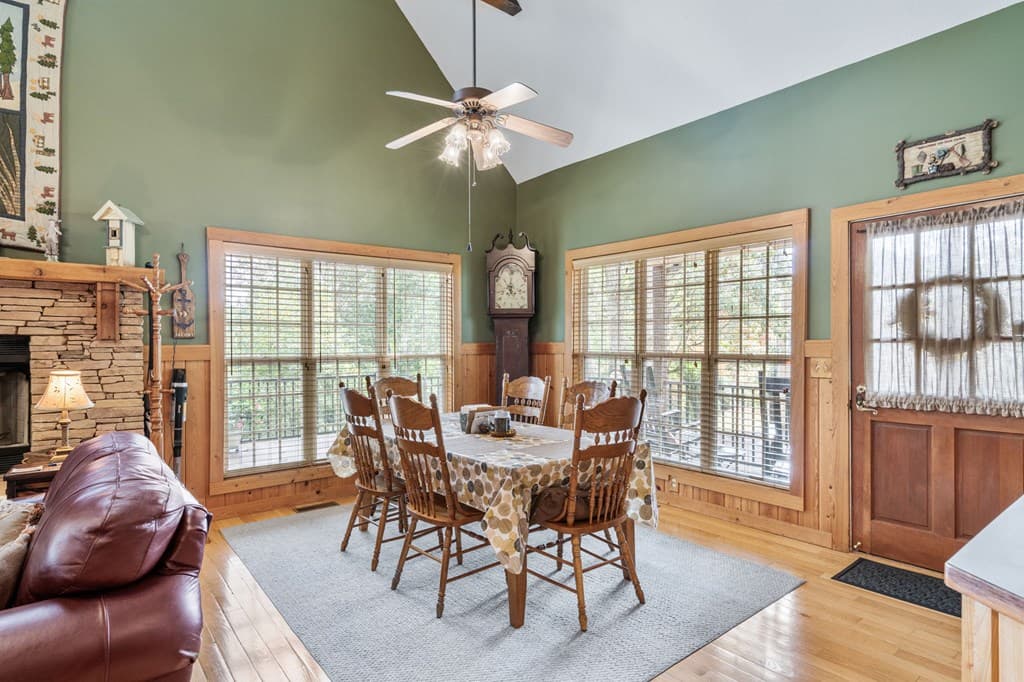 82 Hebron Way, Young Harris GA 30582 - Photo