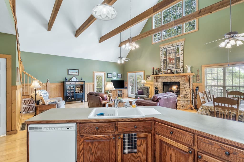 82 Hebron Way, Young Harris GA 30582 - Photo