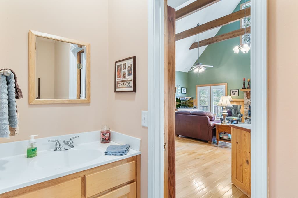 82 Hebron Way, Young Harris GA 30582 - Photo