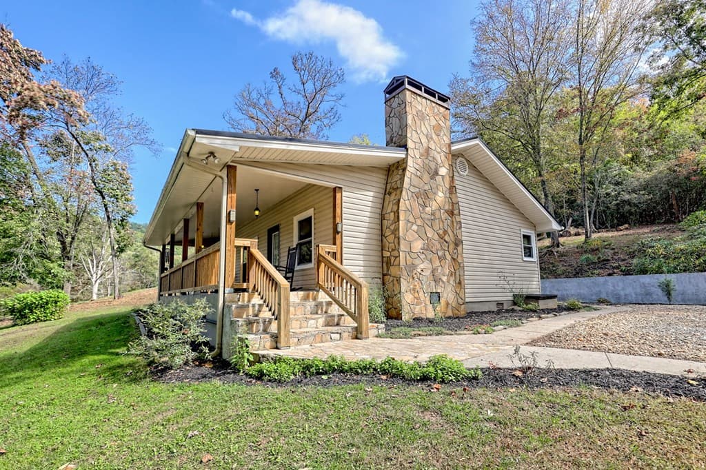 1306 Hot House Road, Hayesville NC 28904 - Photo