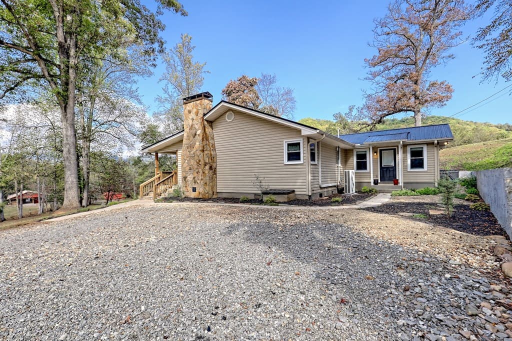 1306 Hot House Road, Hayesville NC 28904 - Photo
