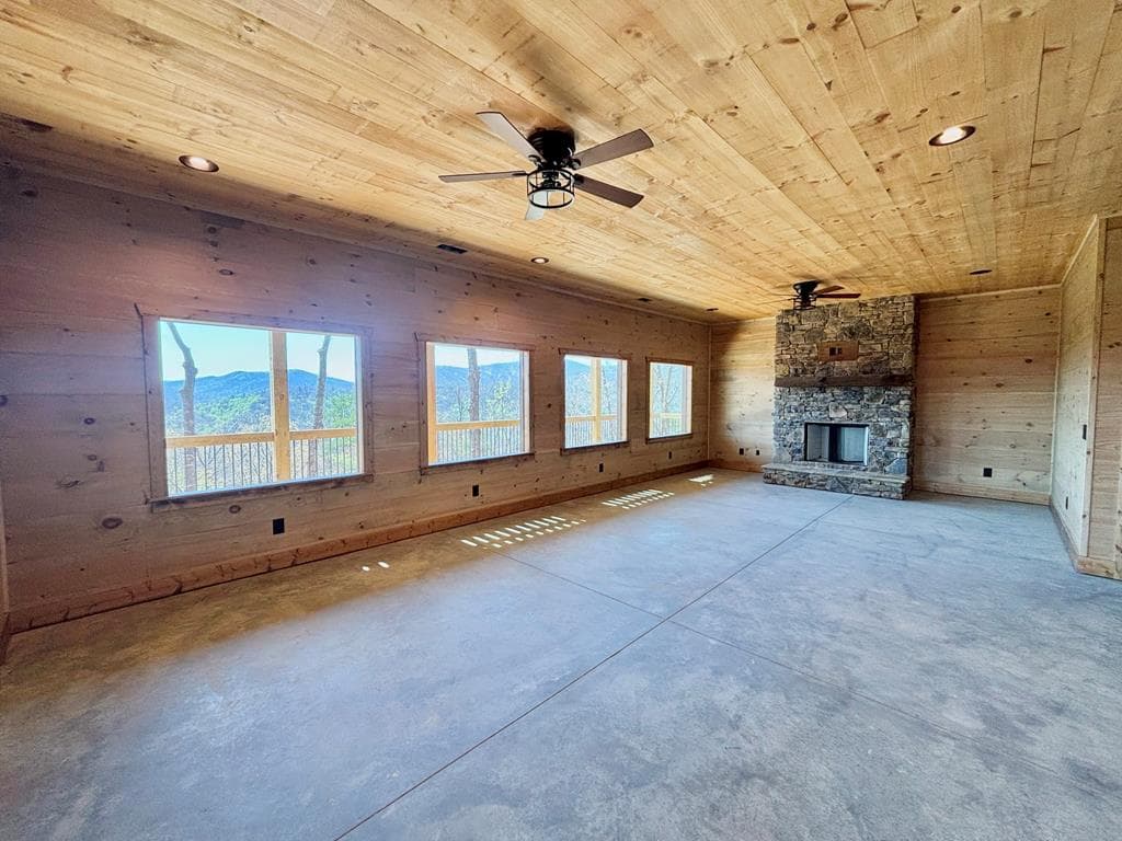 467 Skylight Drive, Blue Ridge GA 30513 - Photo