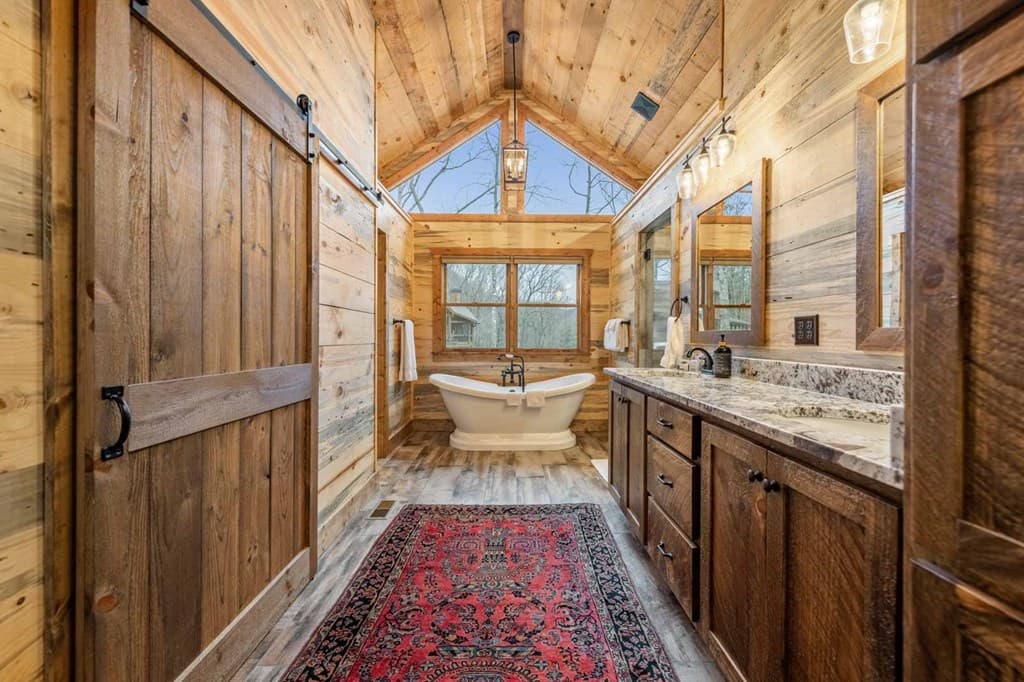 467 Skylight Drive, Blue Ridge GA 30513 - Photo