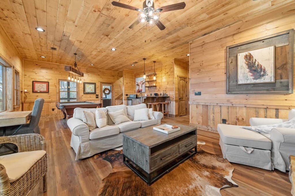 467 Skylight Drive, Blue Ridge GA 30513 - Photo