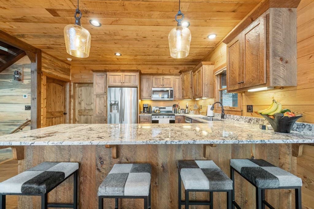 467 Skylight Drive, Blue Ridge GA 30513 - Photo