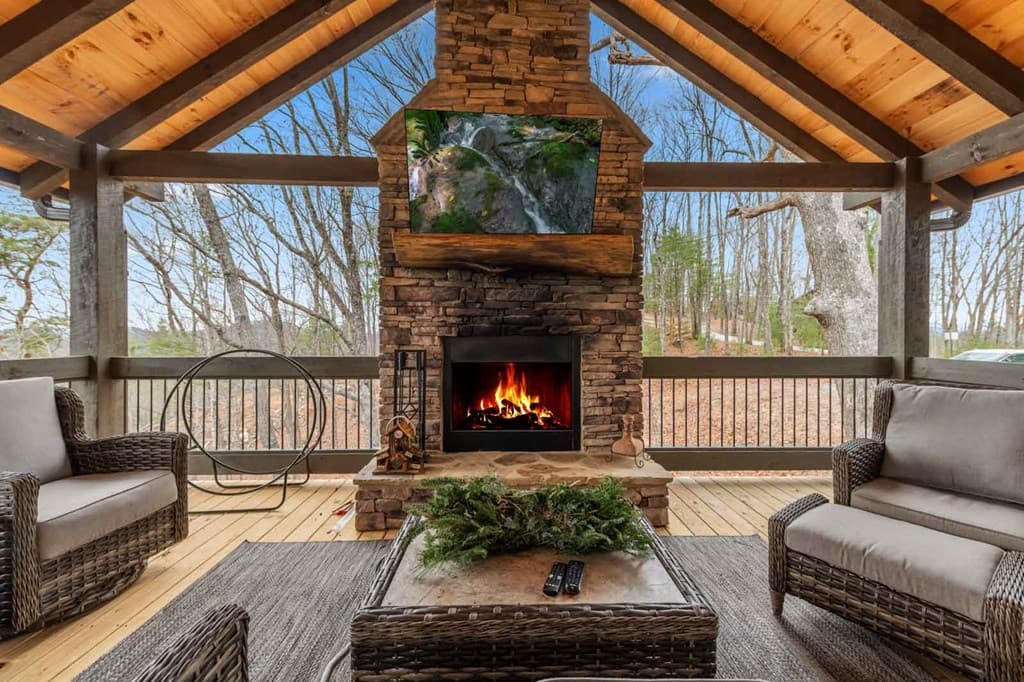 467 Skylight Drive, Blue Ridge GA 30513 - Photo