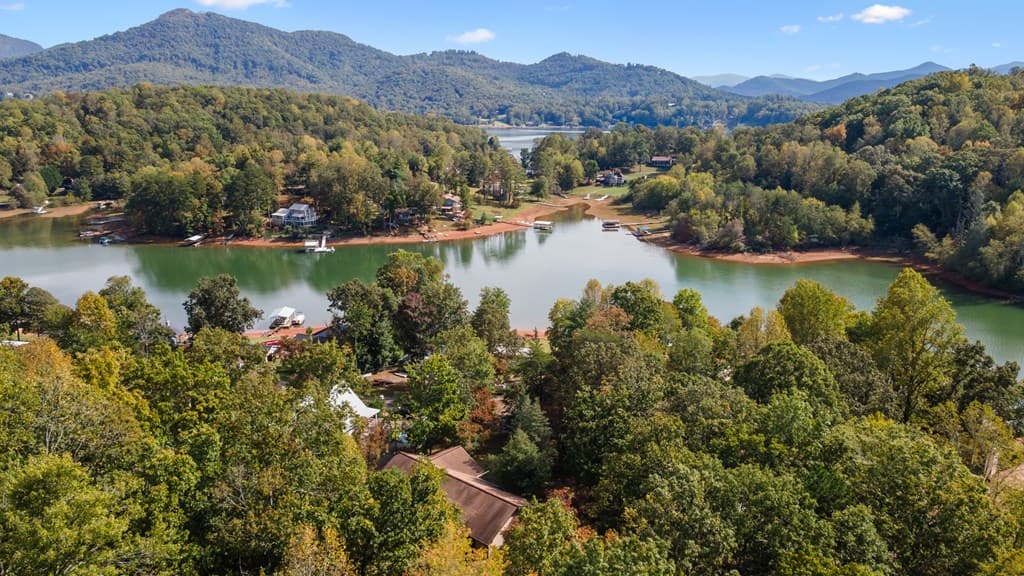 2015 Pine Lake Road, Hiawassee GA 30546 - Photo
