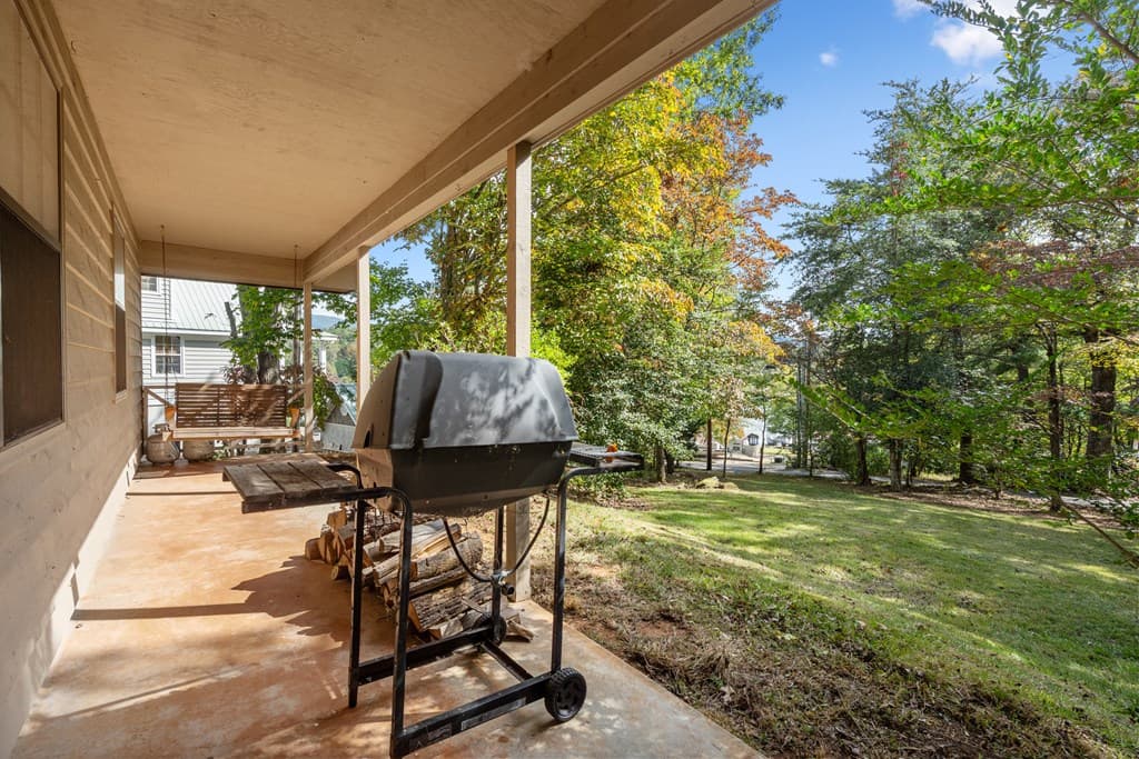 2015 Pine Lake Road, Hiawassee GA 30546 - Photo