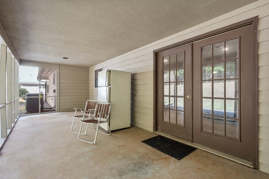 2015 Pine Lake Road, Hiawassee GA 30546 - Photo