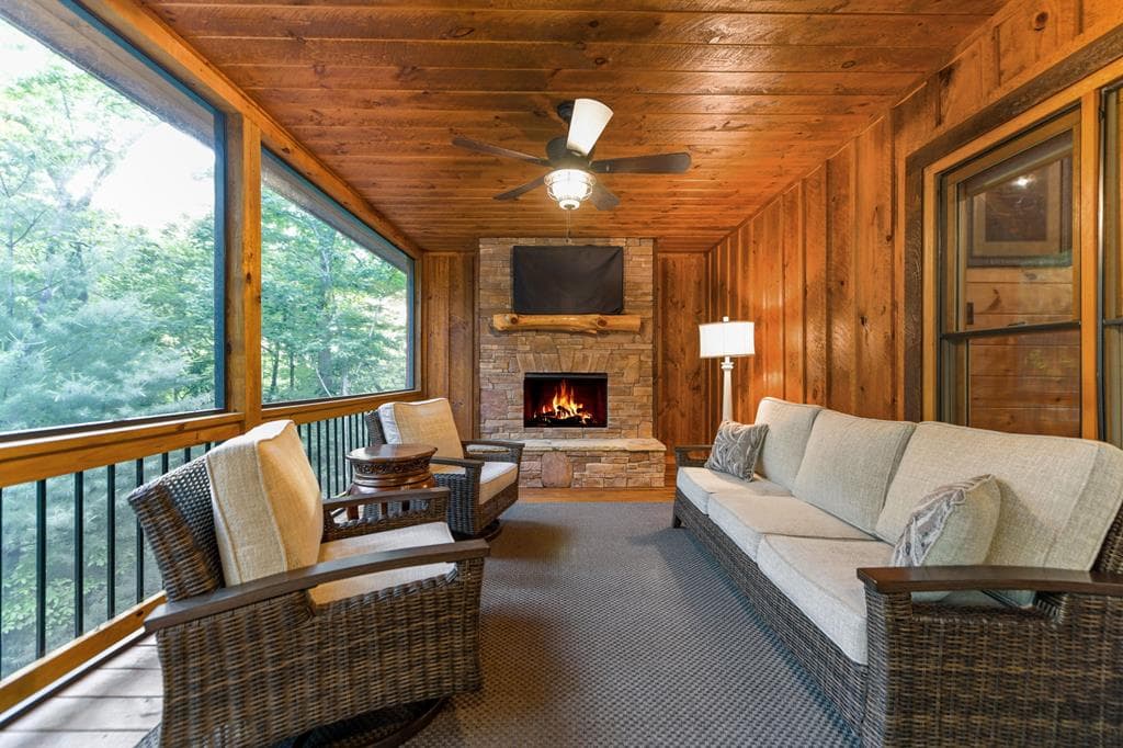 12 Heritage Drive, Mineral Bluff GA 30559 - Photo