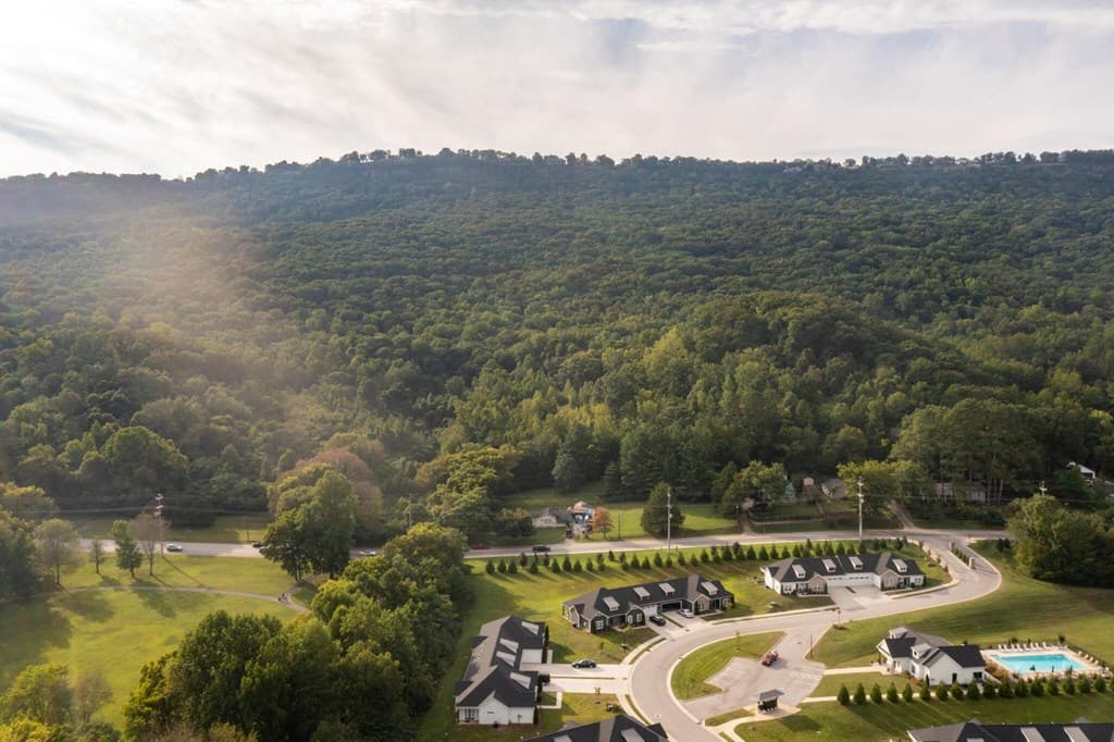 1123 Mountain Creek Road, Chattanooga TN 37405 - Photo