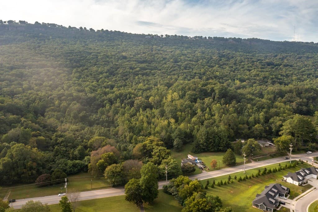 1123 Mountain Creek Road, Chattanooga TN 37405 - Photo