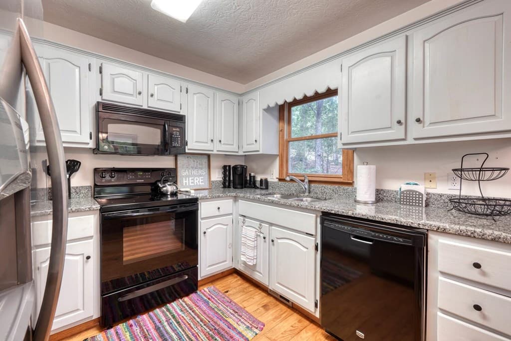 3739 Pat Colwell Road, Blairsville GA 30512 - Photo