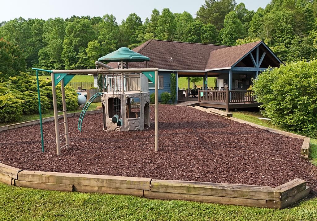 185 Mountain Meadows Drive, Morganton GA 30560 - Photo