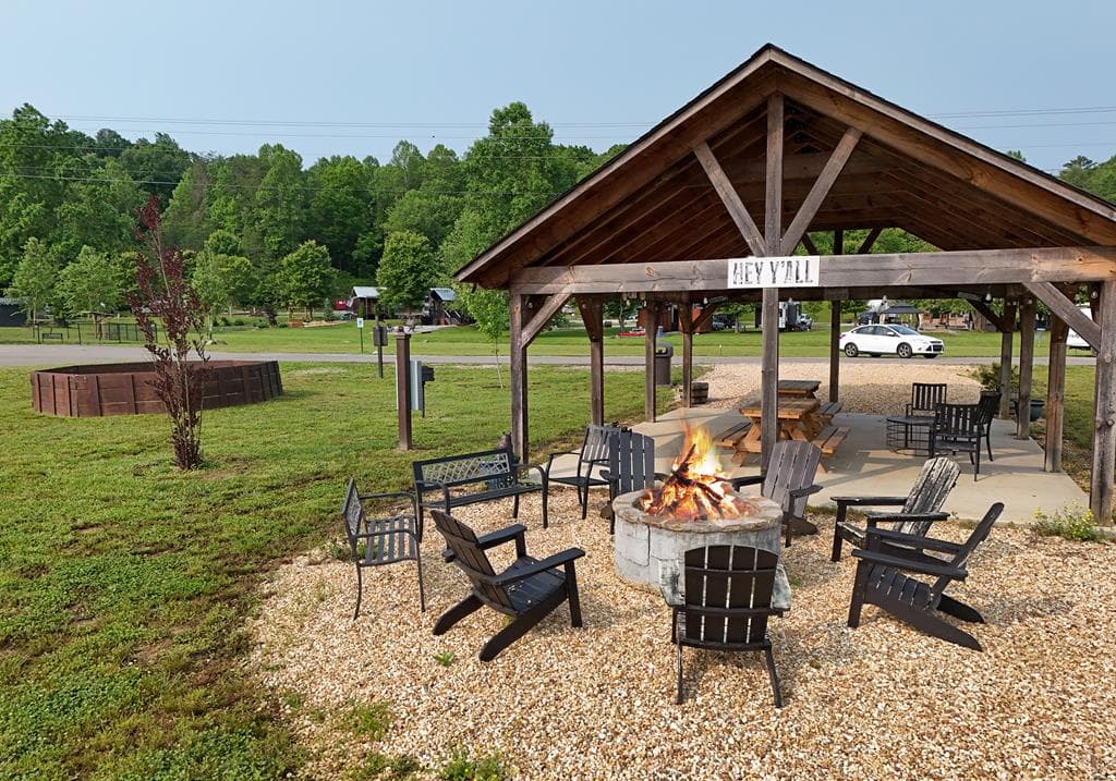 185 Mountain Meadows Drive, Morganton GA 30560 - Photo