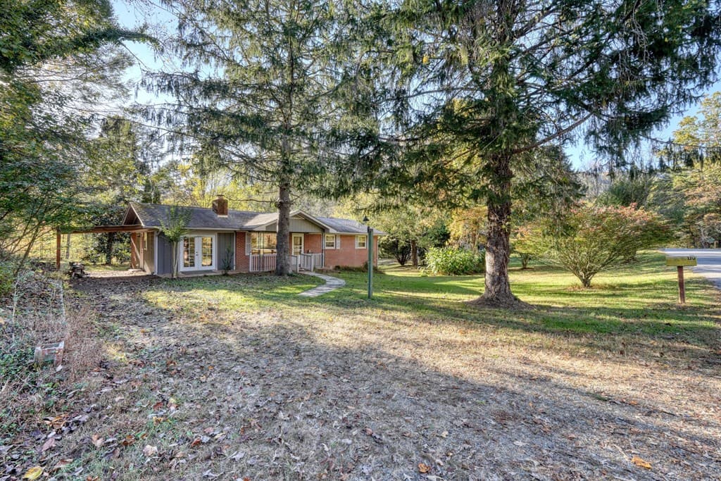 110 Johnson Road, Hayesville NC 28904 - Photo
