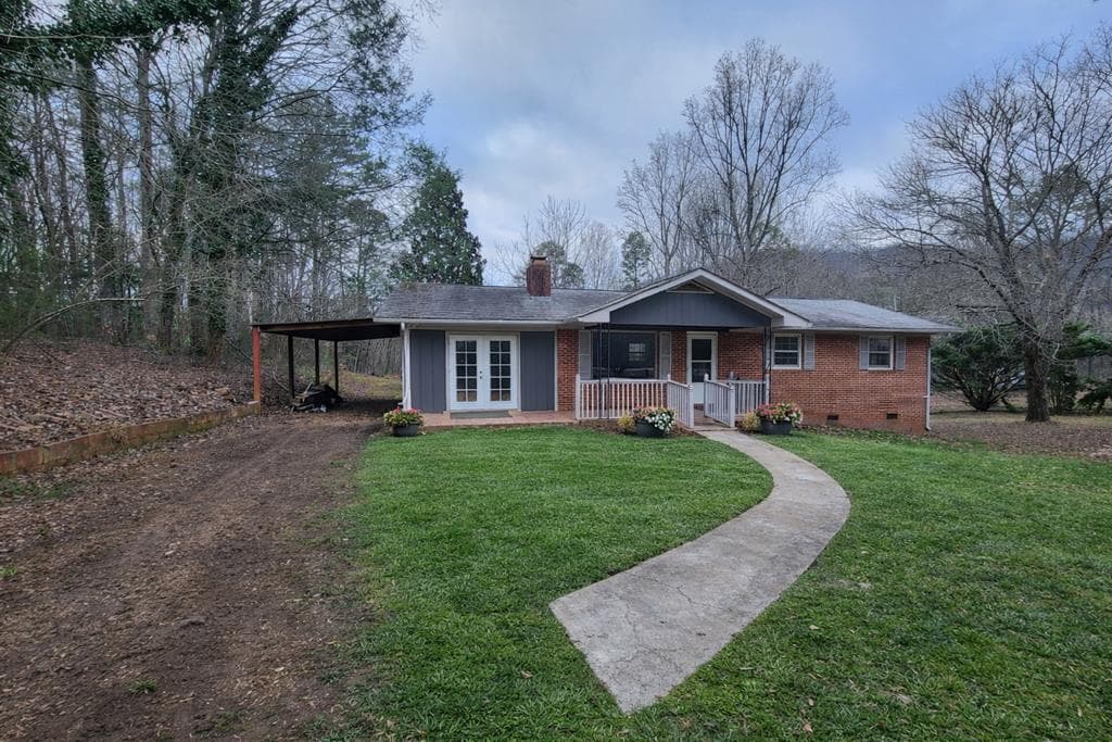 110 Johnson Road, Hayesville NC 28904 - Primary photo