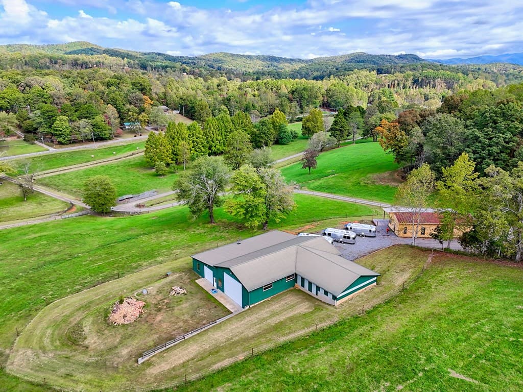 3147 Old Hwy 64 W, Warne NC 28909 - Photo