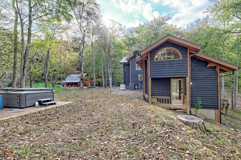 3147 Old Hwy 64 W, Warne NC 28909 - Photo