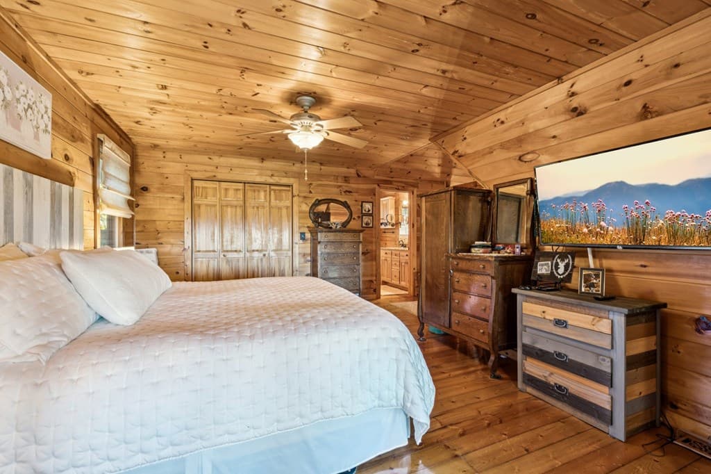 1225 Walnut Ridge, Ellijay GA 30536 - Photo
