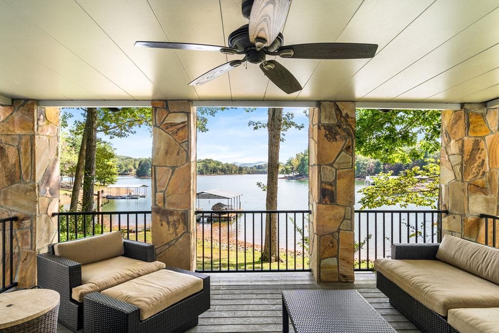 1370 Heathers Cove Circle, Hiawassee GA 30546 - Photo