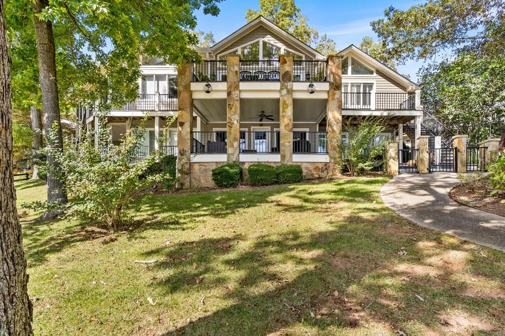 1370 Heathers Cove Circle, Hiawassee GA 30546 - Primary photo