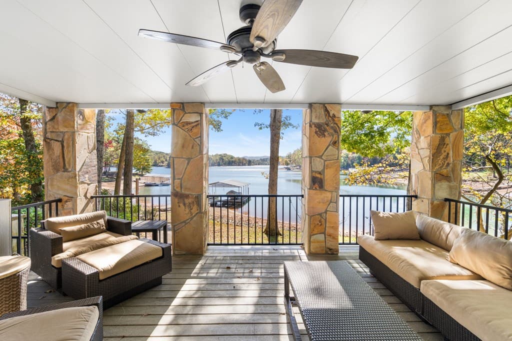 1370 Heathers Cove Circle, Hiawassee GA 30546 - Photo