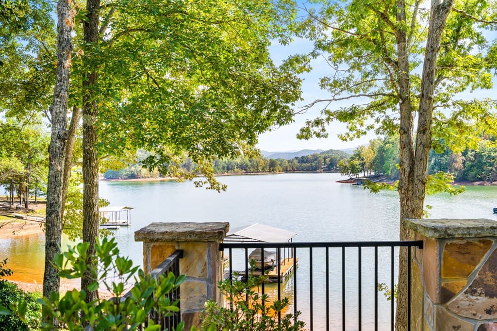 1370 Heathers Cove Circle, Hiawassee GA 30546 - Photo