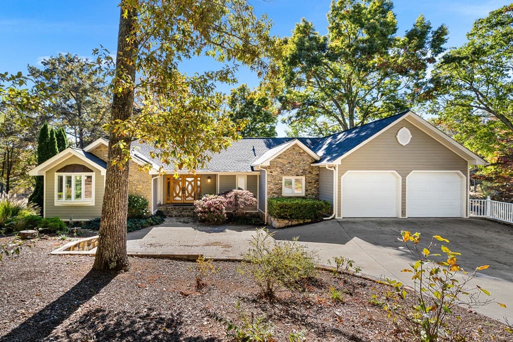 1370 Heathers Cove Circle, Hiawassee GA 30546 - Photo