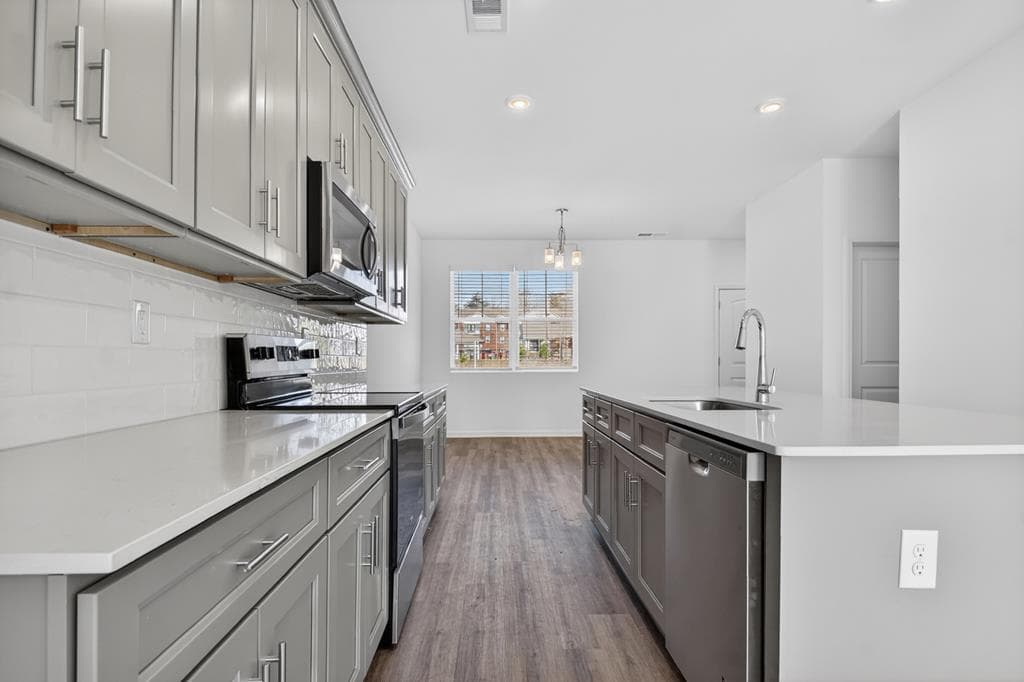 Unit 17 Grove Loop, Blue Ridge GA 30513 - Photo