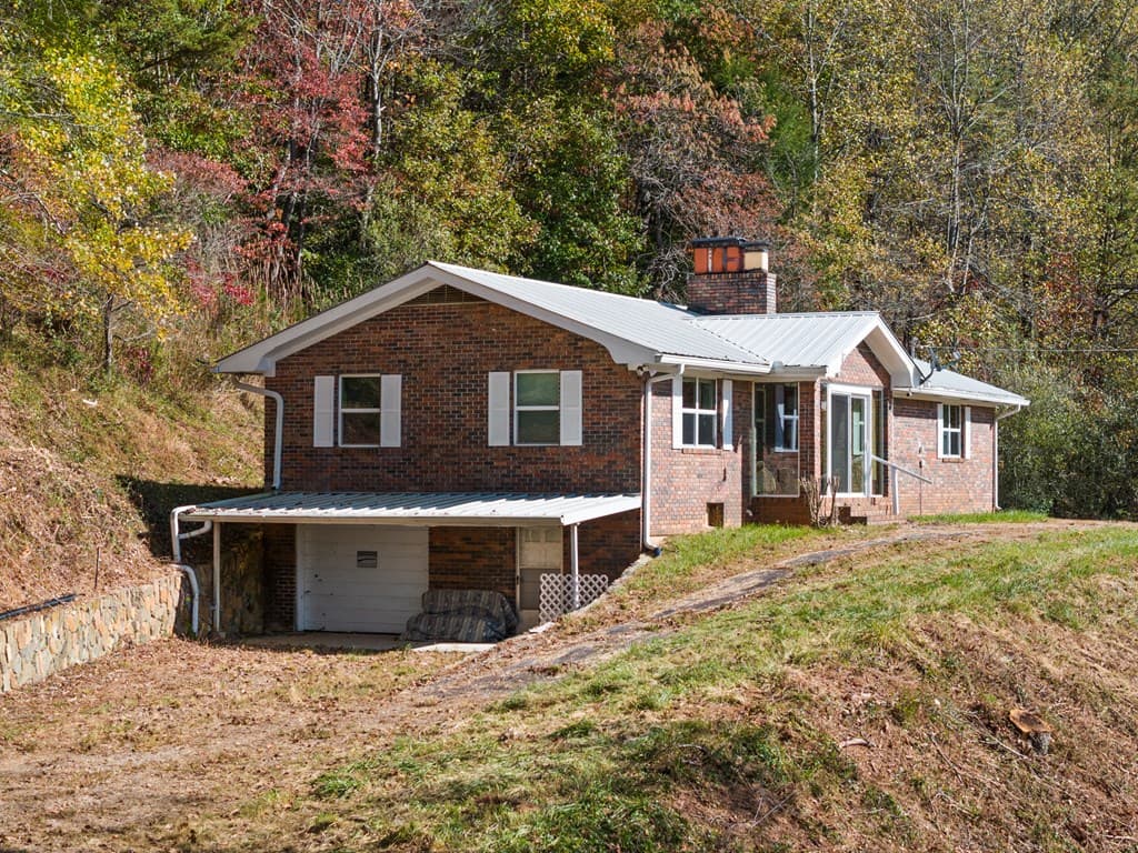 492 Johnny Gap Road, Suches GA 30572 - Photo