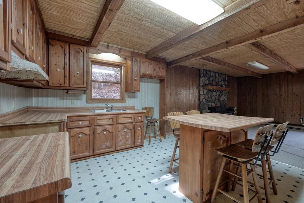 2479 Plum Orchard Road, Clayton GA 30525 - Photo