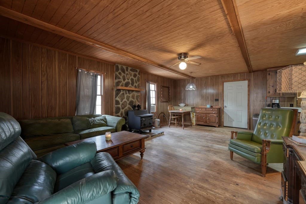 2479 Plum Orchard Road, Clayton GA 30525 - Photo