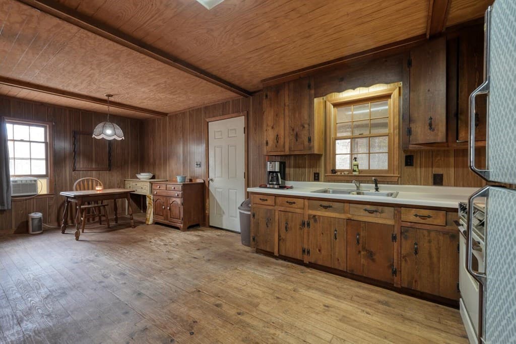 2479 Plum Orchard Road, Clayton GA 30525 - Photo